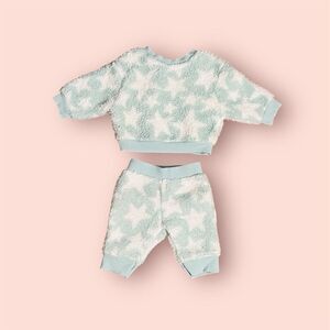 Cat & Jack Baby Girl Sherpa set Sz Newborn